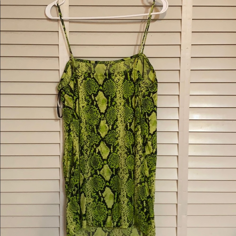 Dress - Picture 2 of 2